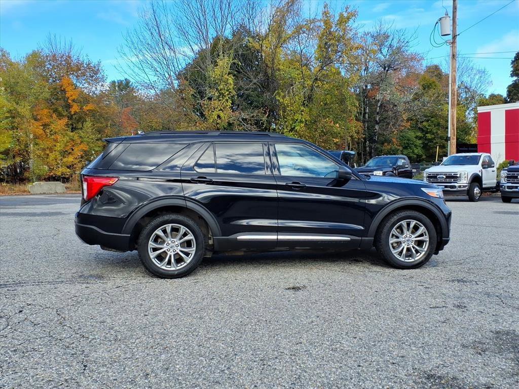 Certified 2020 Ford Explorer XLT w/ Equipment Group 202A image 6