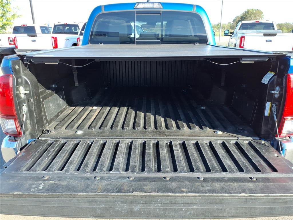 Used 2018 Toyota Tacoma SR5 image 10