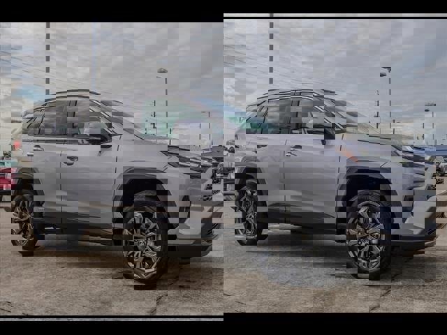 Used 2023 Toyota RAV4 Limited image 6