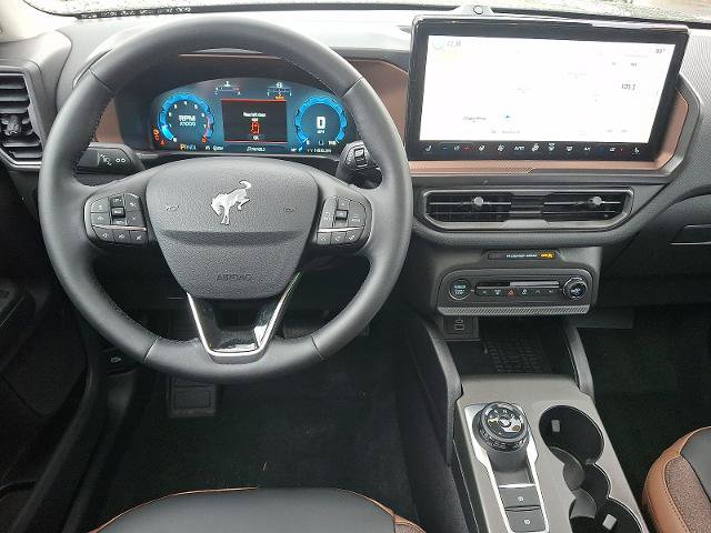 Certified 2025 Ford Bronco Sport Outer Banks w/ Outer Banks Tech Package+ AWD/4WD image 11