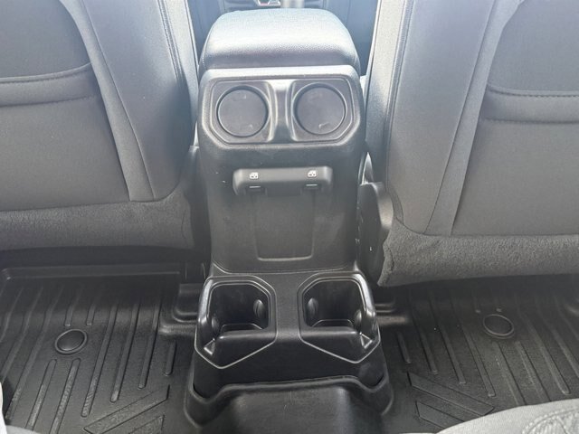 Used 2021 Jeep Wrangler Unlimited Sport AWD/4WD image 8