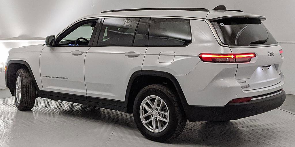 Used 2025 Jeep Grand Cherokee L Laredo w/ Trailer Tow Package AWD/4WD image 4