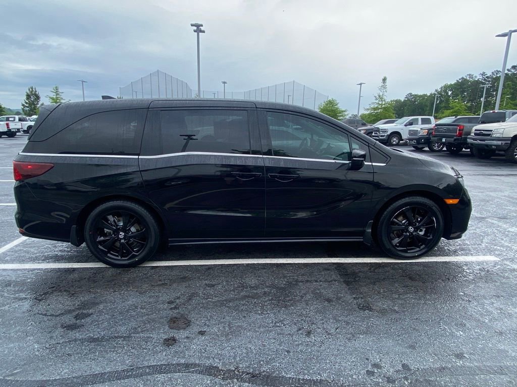 Used 2023 Honda Odyssey Sport image 6