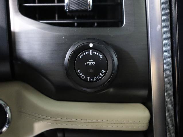 Certified 2024 Ford Expedition Platinum AWD/4WD image 37
