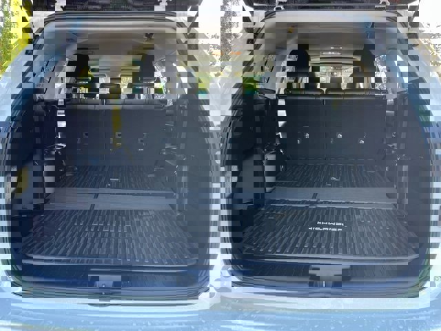 Used 2022 Toyota Highlander XLE image 29