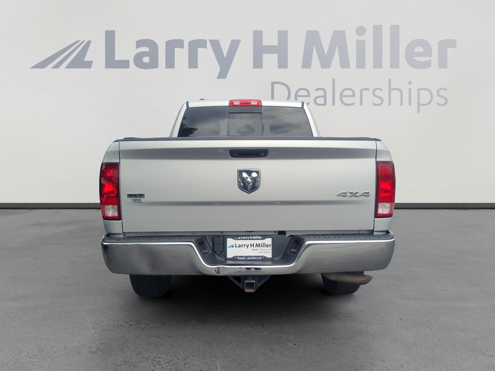 Used 2018 RAM 1500 Classic SLT AWD/4WD image 4