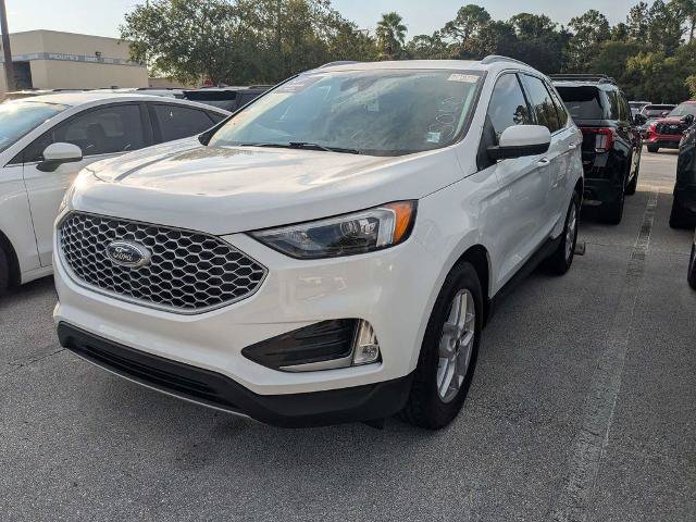 Certified 2023 Ford Edge SEL w/ Convenience Package AWD/4WD image 2