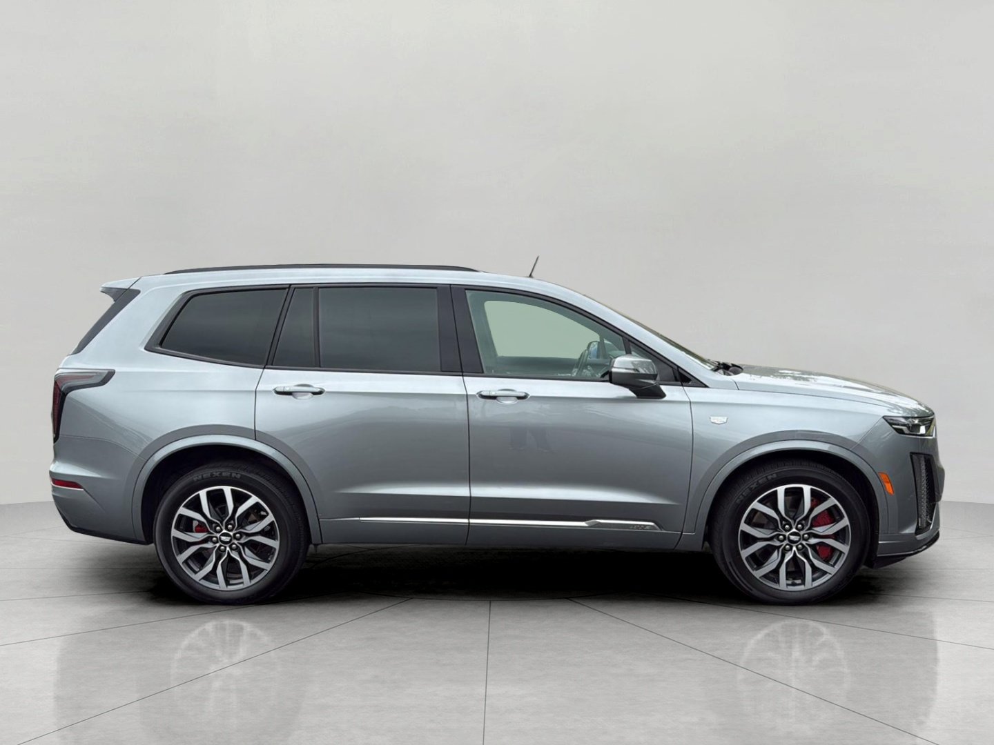 Used 2023 Cadillac XT6 Sport AWD/4WD image 7