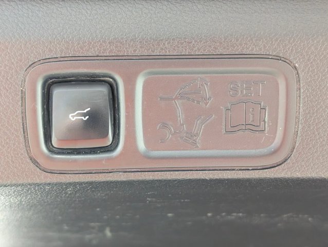 Certified 2020 Ford Expedition King Ranch w/ Cargo Package AWD/4WD image 27
