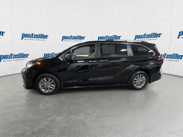 Used 2022 Toyota Sienna XLE FWD image 6