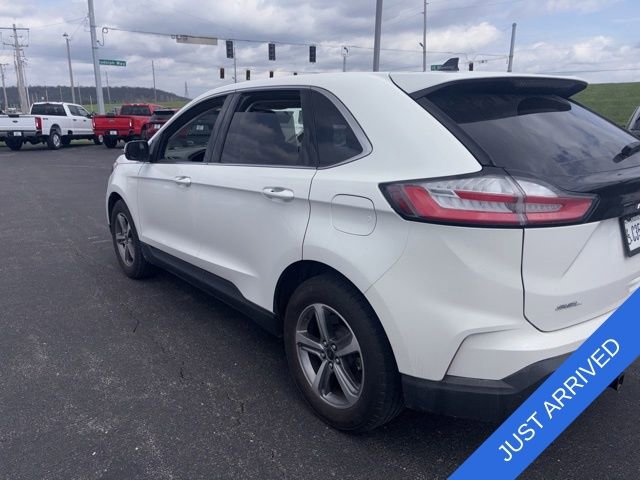 Certified 2023 Ford Edge SEL w/ Convenience Package AWD/4WD image 2