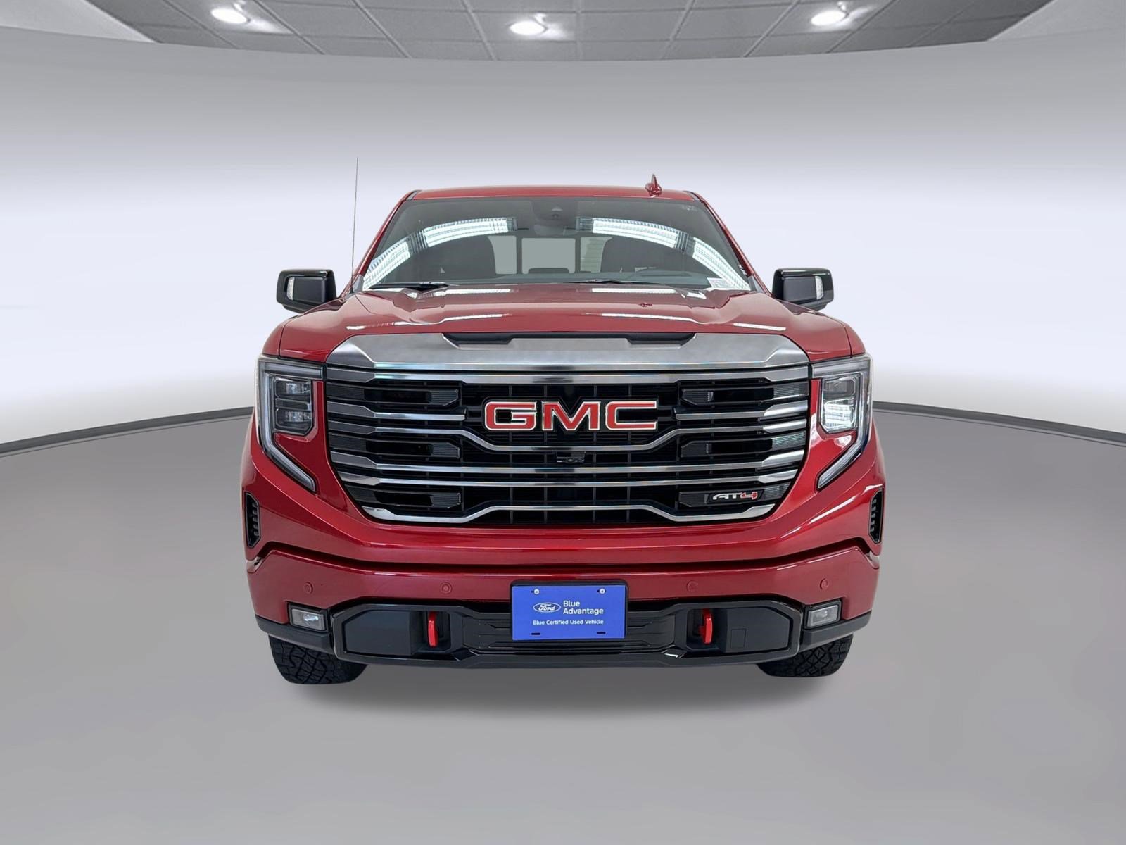 Used 2024 GMC Sierra 1500 AT4 w/ Technology Package AWD/4WD image 6