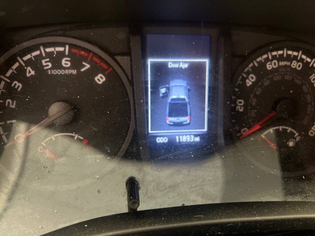 Used 2023 Toyota Tacoma SR AWD/4WD image 4
