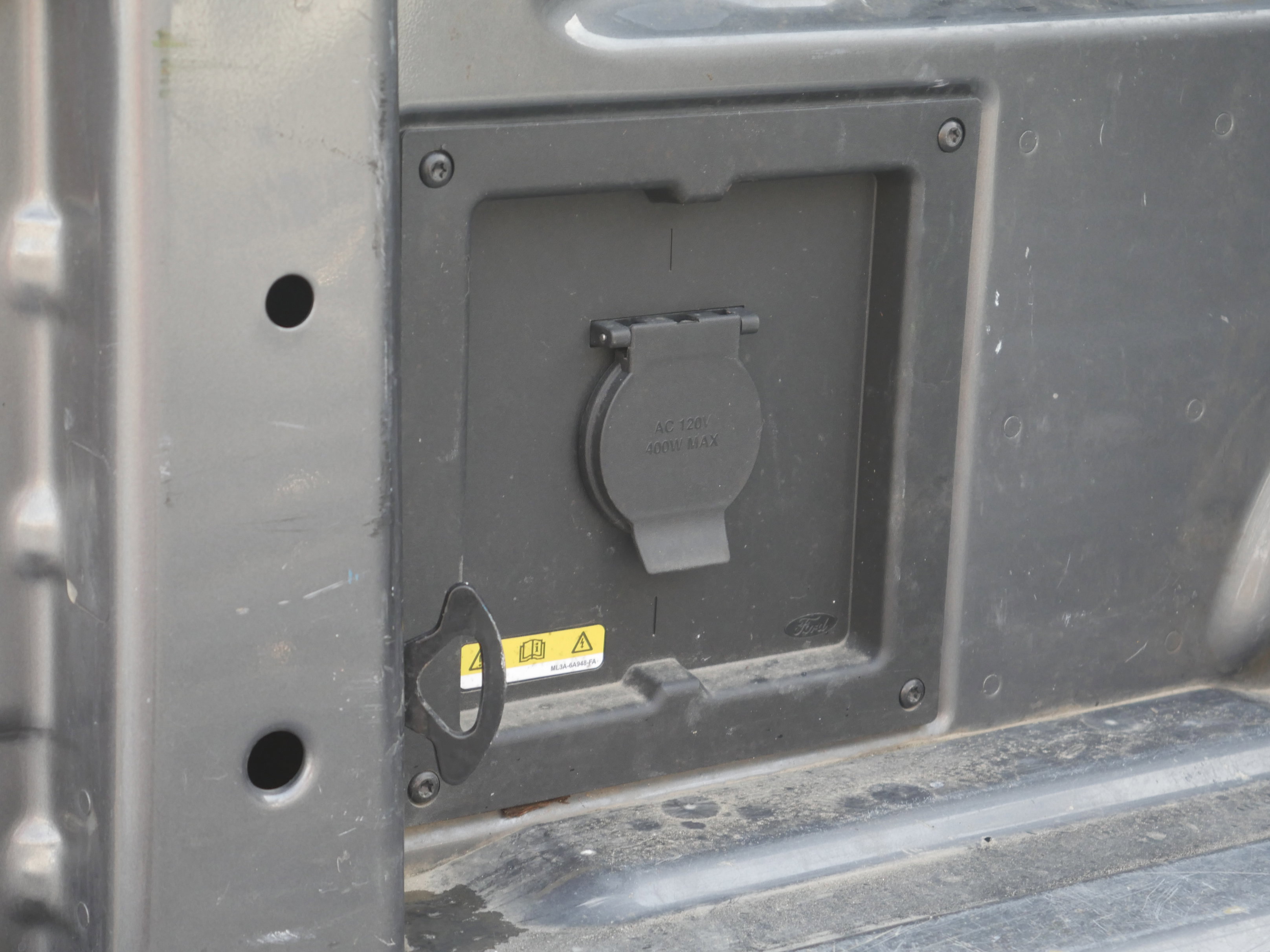 Certified 2022 Ford F150 XLT w/ Equipment Group 302A High image 28