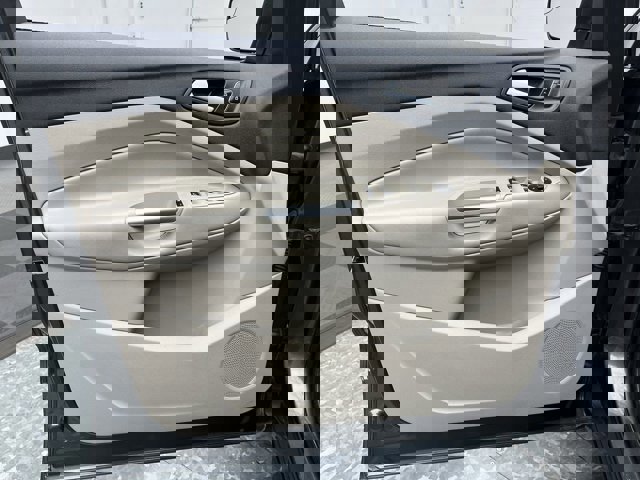 Certified 2019 Ford Escape SE image 16