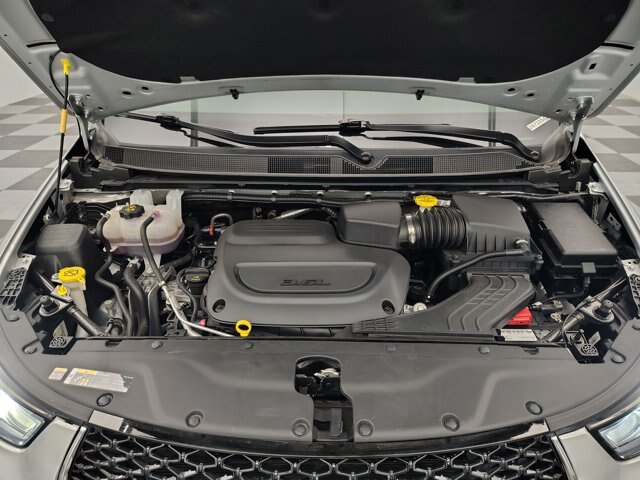 Used 2024 Chrysler Pacifica Touring-L FWD image 15