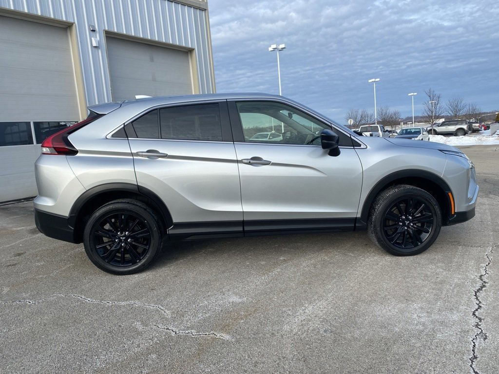 Used 2024 Mitsubishi Eclipse Cross LE image 6