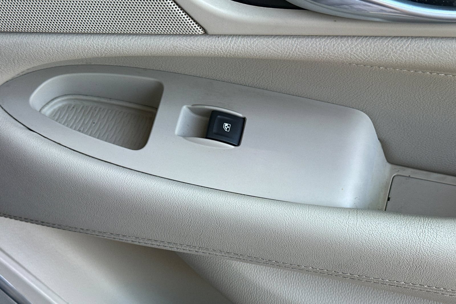 Used 2019 Cadillac Escalade Luxury RWD image 23