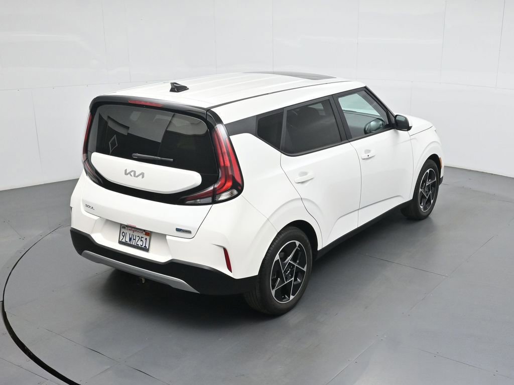 Used 2024 Kia Soul EX image 12