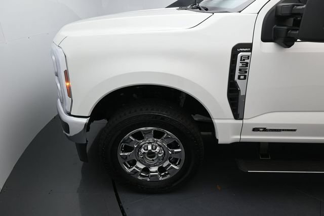 Certified 2025 Ford F350 Lariat w/ Lariat Ultimate Package AWD/4WD image 9