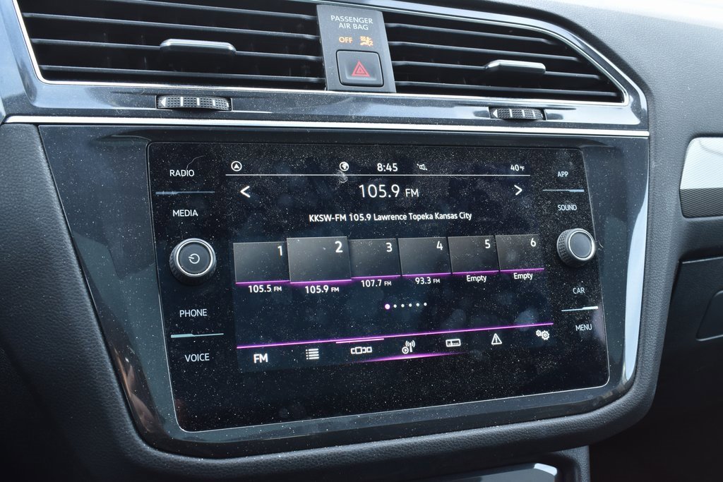 Used 2023 Volkswagen Tiguan SE R-Line image 12