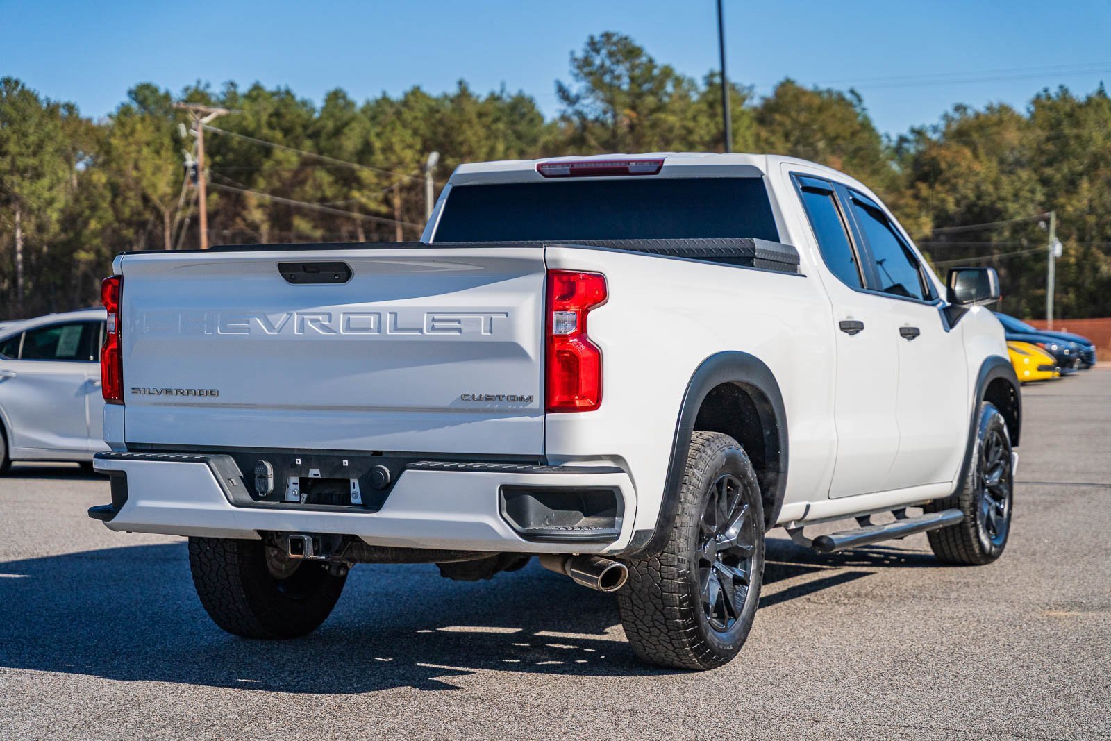 Used 2020 Chevrolet Silverado 1500 Custom w/ Custom Value Package image 5