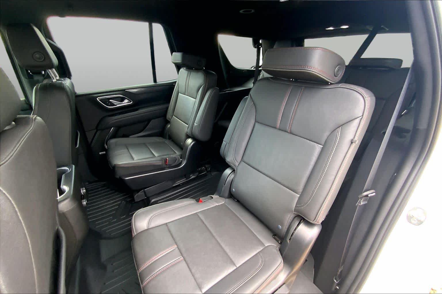Used 2022 Chevrolet Tahoe RST w/ Luxury Package RWD image 21