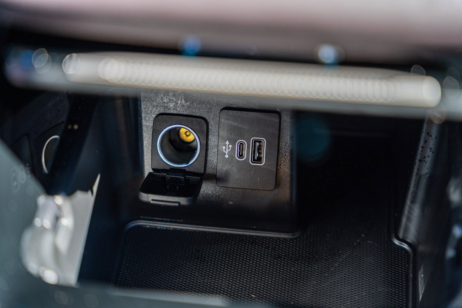 Certified 2025 Ford Explorer Platinum w/ Ultimate Package image 34