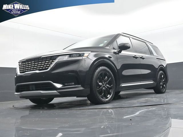 Used 2022 Kia Carnival SX image 3