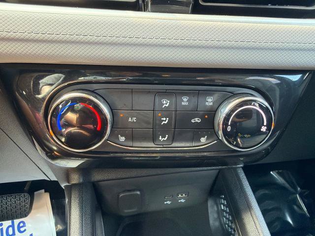 Used 2024 Chevrolet TrailBlazer LT w/ LT Cold Weather Package FWD image 22