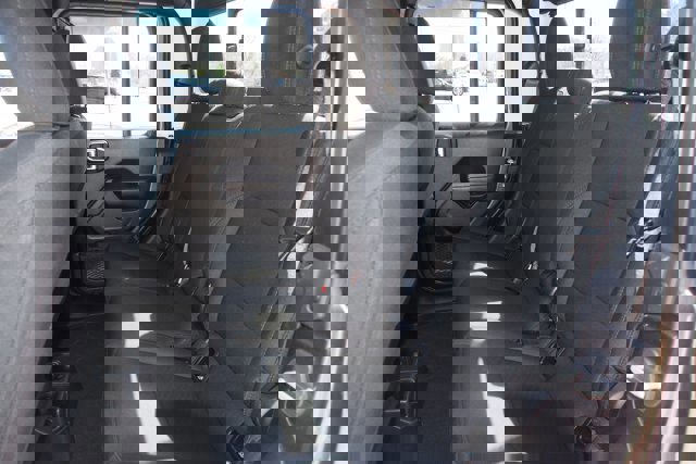 Used 2022 Jeep Gladiator Sport image 18