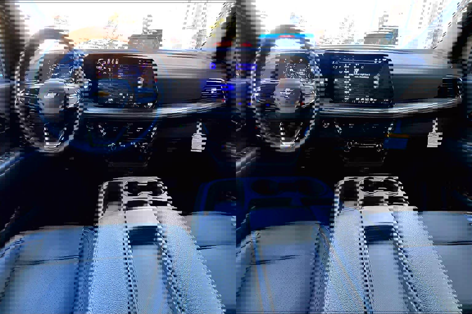 Used 2025 Chevrolet Tahoe LS image 15