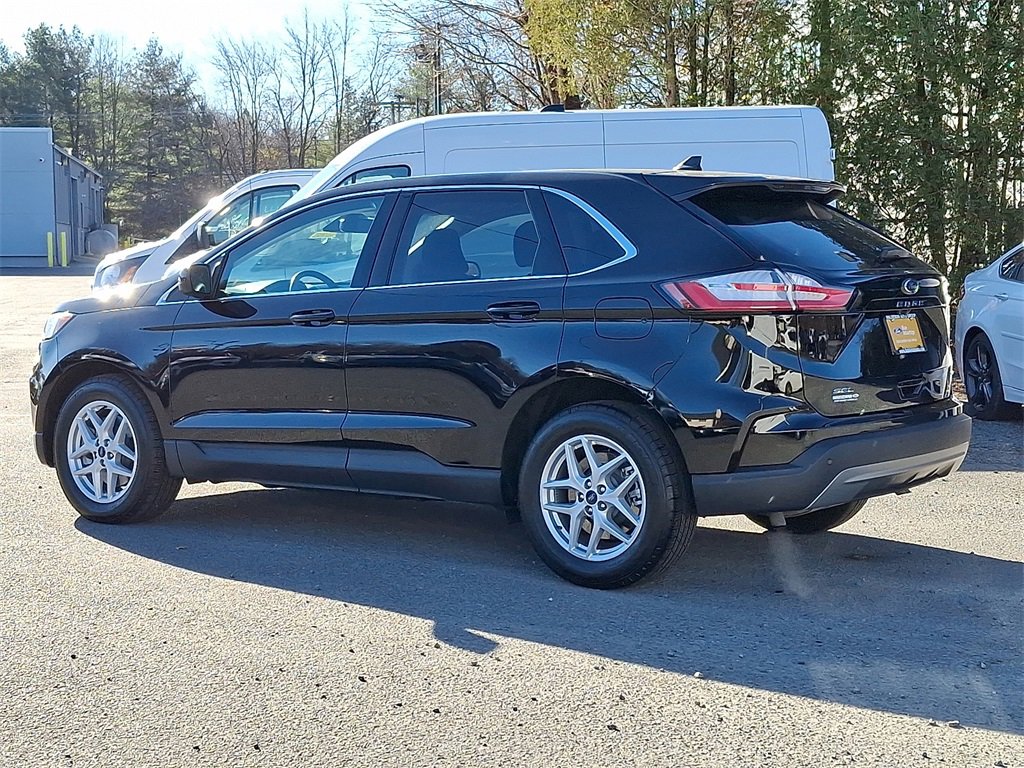 Certified 2022 Ford Edge SEL w/ Convenience Package image 4