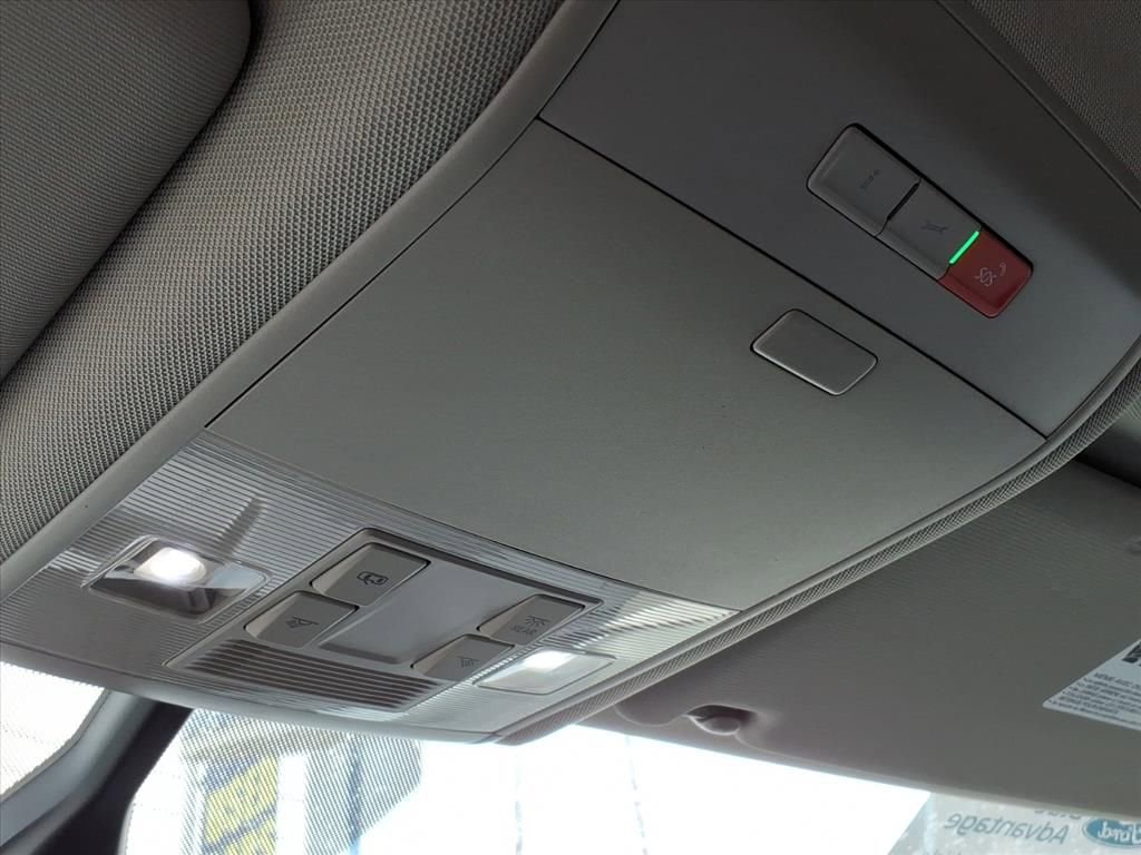 Used 2023 Volkswagen Atlas SE image 25