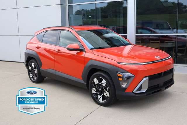 Used 2025 Hyundai Kona SEL FWD image 2