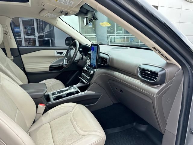 Certified 2021 Ford Explorer Platinum w/ Equipment Group 601A AWD/4WD image 56