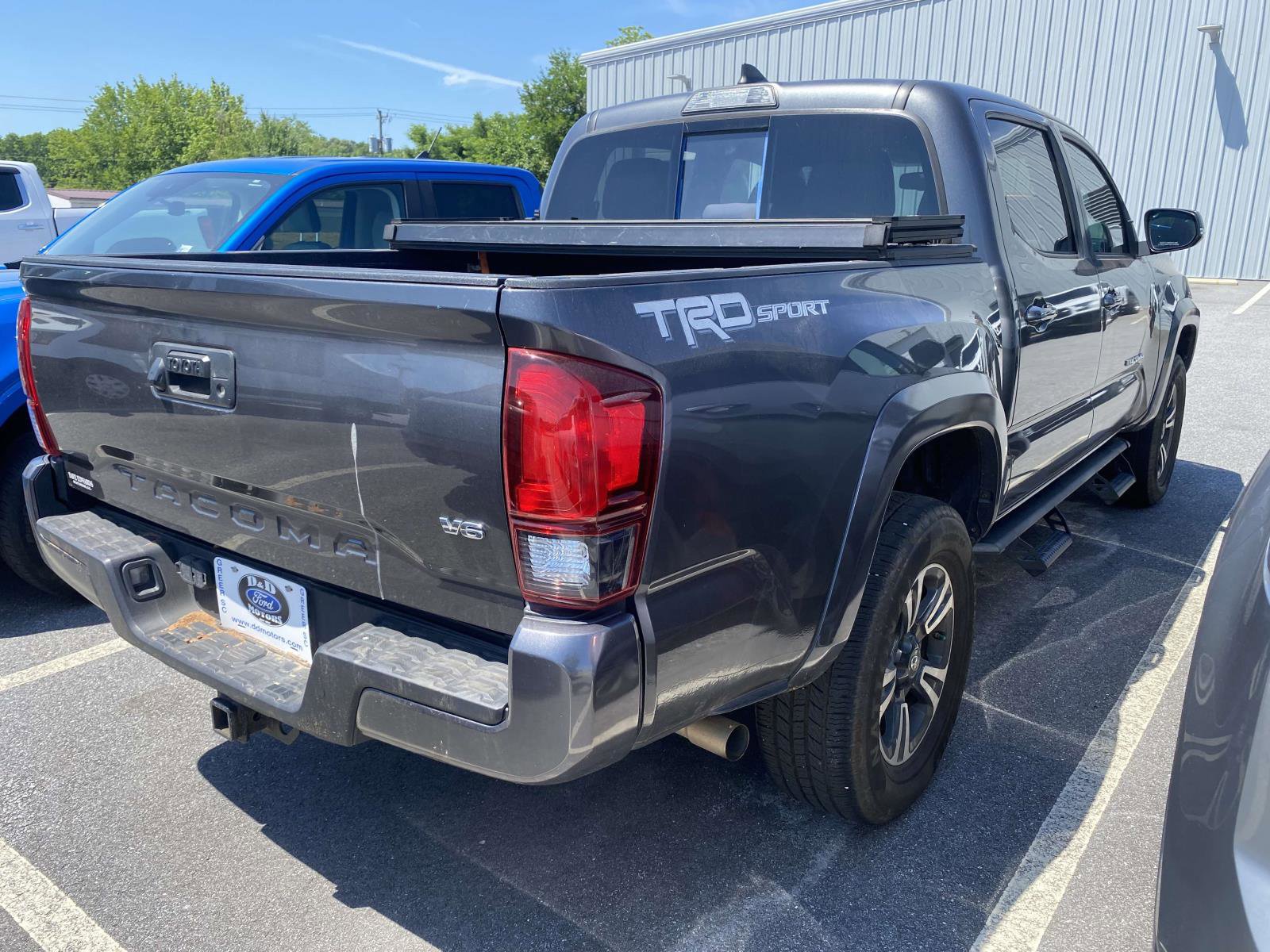 Used 2019 Toyota Tacoma TRD Sport RWD image 7