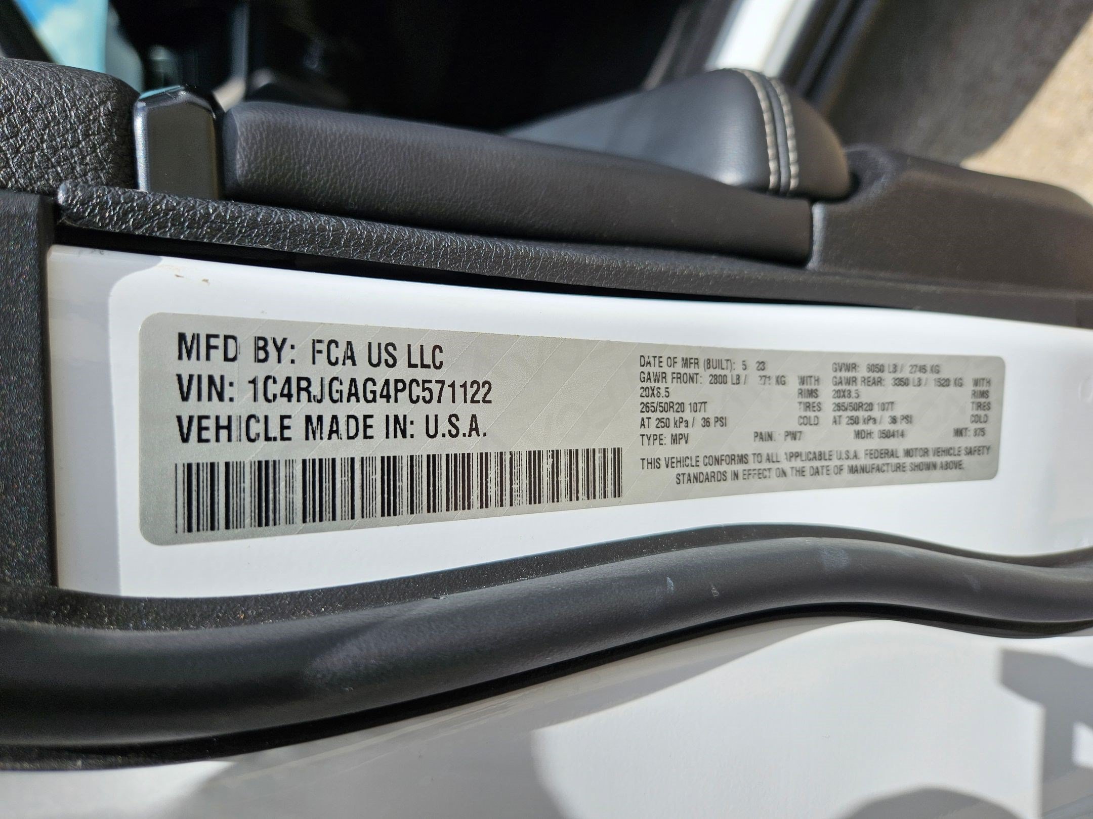 Used 2023 Jeep Grand Cherokee Altitude RWD image 34