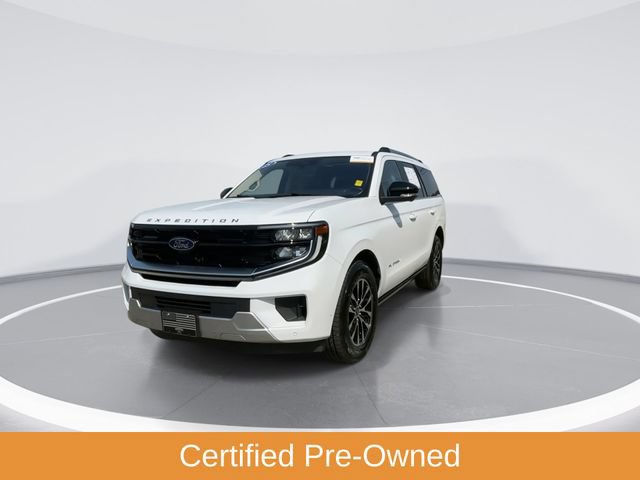 Certified 2025 Ford Expedition Platinum AWD/4WD image 3