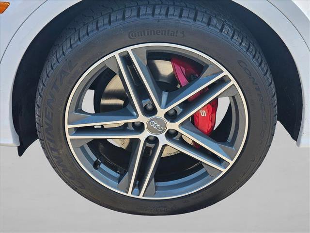 Used 2018 Audi SQ5 Premium Plus AWD/4WD image 25