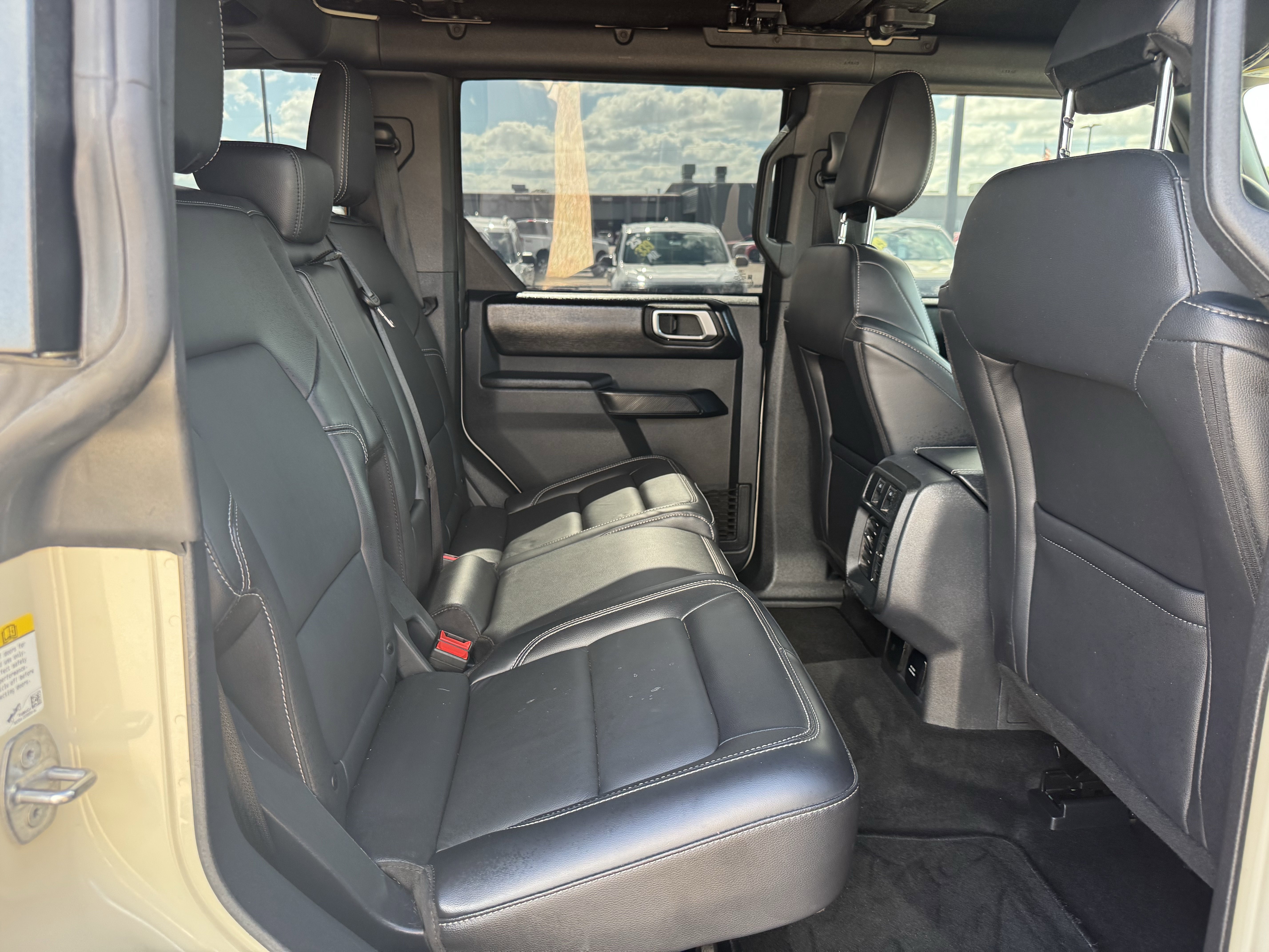 Certified 2025 Ford Bronco Outer Banks AWD/4WD image 30