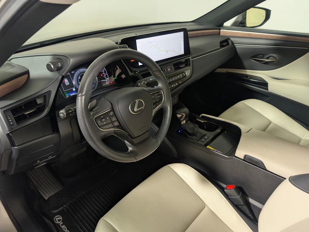 Used 2023 Lexus ES 300h w/ Premium Package image 20