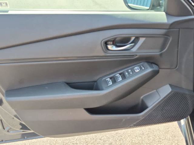 Used 2023 Honda Accord EX image 9