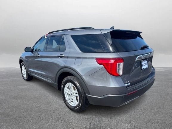 Certified 2021 Ford Explorer XLT w/ Equipment Group 202A AWD/4WD image 7