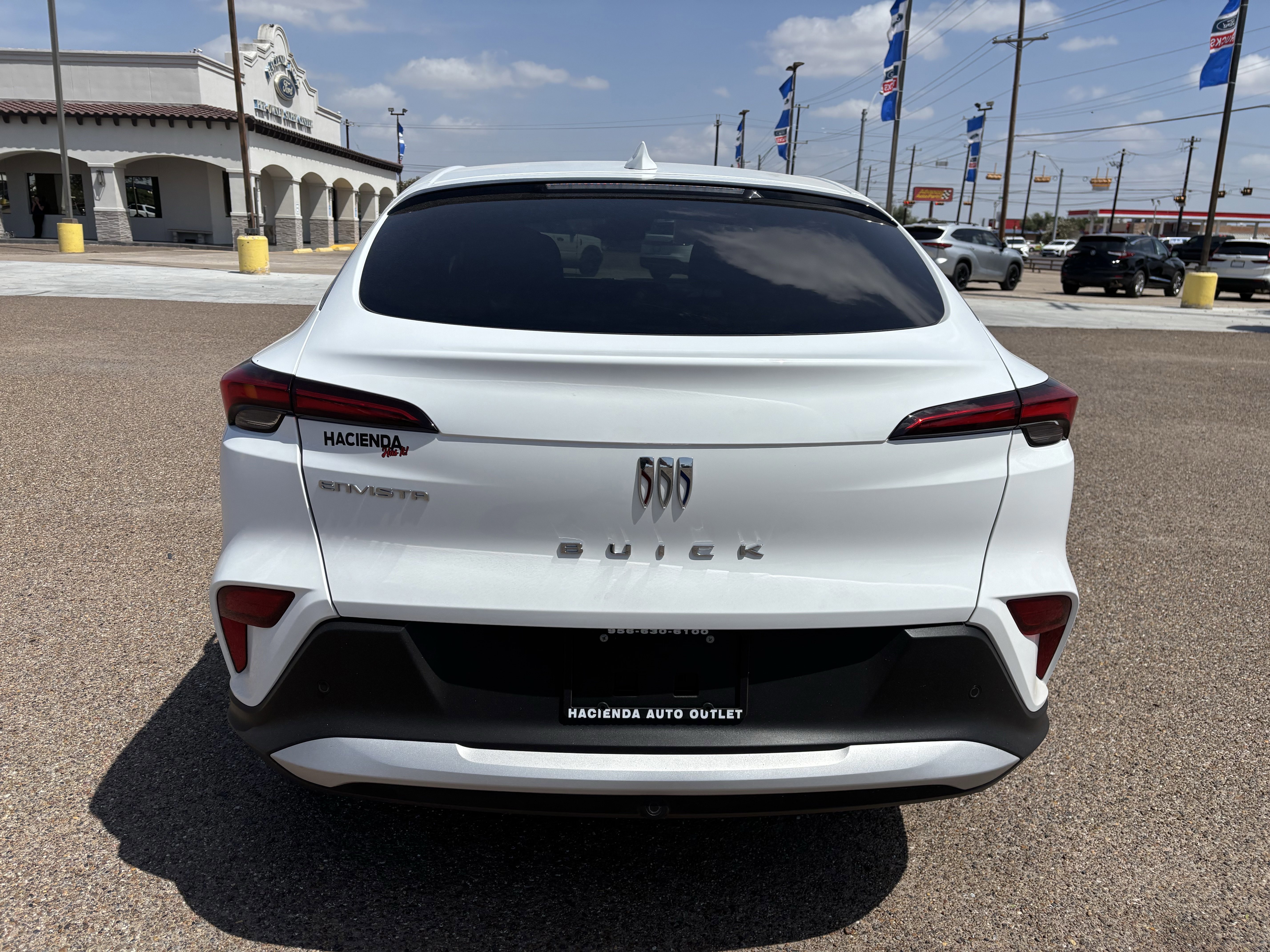 Used 2025 Buick Envista Preferred image 4