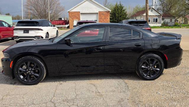 Used 2022 Dodge Charger SXT w/ Blacktop Package AWD/4WD image 2