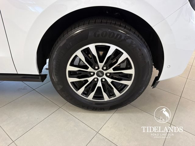 Certified 2025 Ford Expedition Platinum AWD/4WD image 34