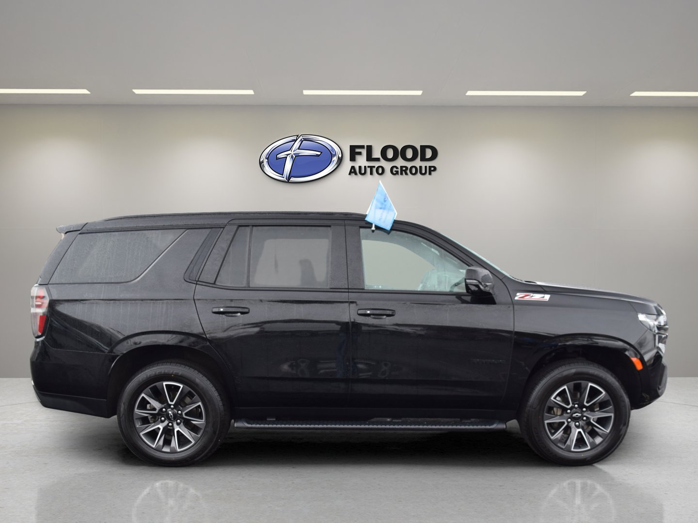 Used 2021 Chevrolet Tahoe Z71 w/ Z71 Signature Package image 3