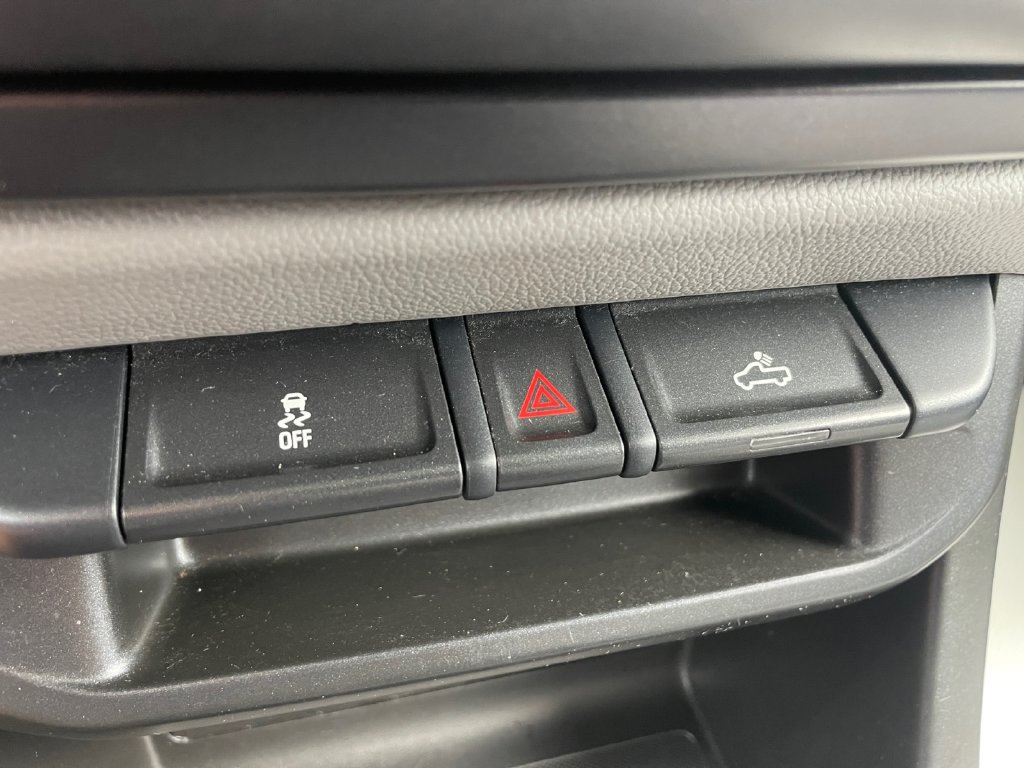 Used 2021 Chevrolet Colorado W/T AWD/4WD image 37