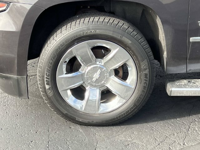 Used 2018 Chevrolet Tahoe LT w/ LT Signature Package AWD/4WD image 10